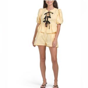 NWT ✨ Us Together Two-Piece Yellow Outfit Black Bow Front Sz Medium 100% Cotton